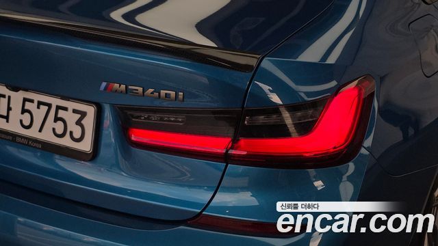 BMW 3-Series 2021 — photo 9