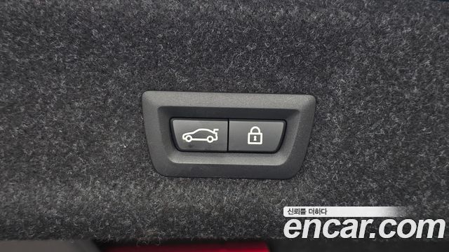 BMW 3-Series 2021 — photo 30
