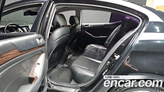 Kia K7 2016 — photo 17