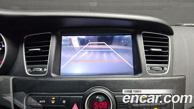 Kia K7 2016 — photo 21