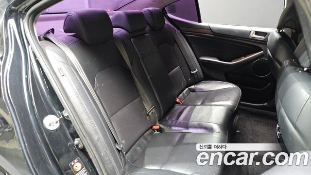 Kia K7 2016 — photo 24