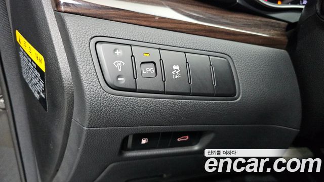 Kia K7 2016 — photo 27