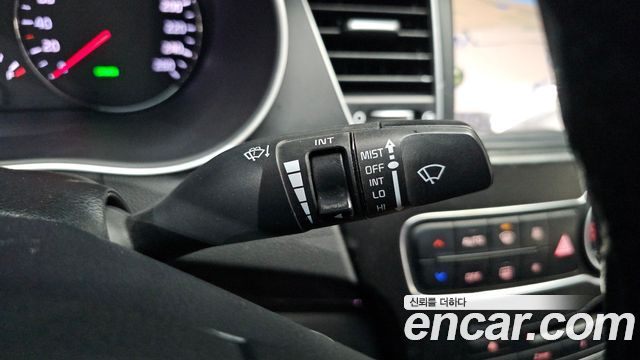 Kia K7 2016 — photo 28