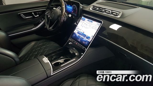 Mercedes-Benz S-Class 2022 — photo 9