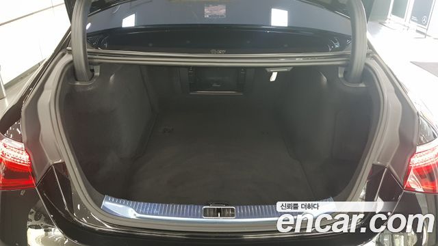 Mercedes-Benz S-Class 2022 — photo 11