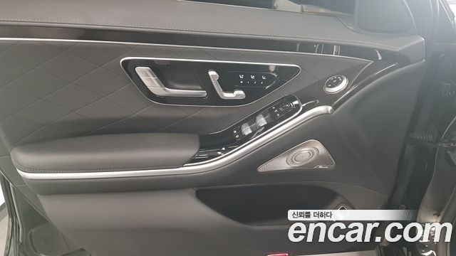 Mercedes-Benz S-Class 2022 — photo 15