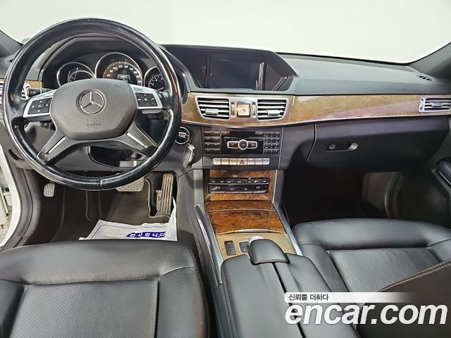 Mercedes-Benz E-Class 2014 — photo 5
