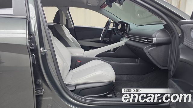 Hyundai AVANTE 2023 — photo 16
