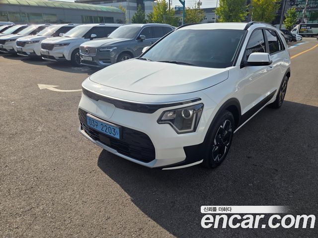Kia Niro 2023 — photo 2