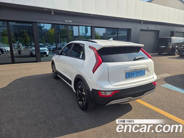 Kia Niro 2023 — photo 4