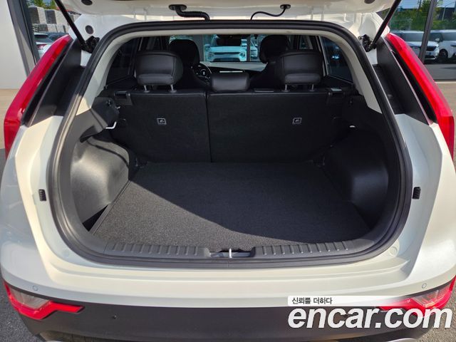 Kia Niro 2023 — photo 18