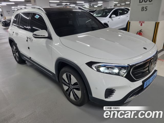 Mercedes-Benz EQB 2024 — photo 2