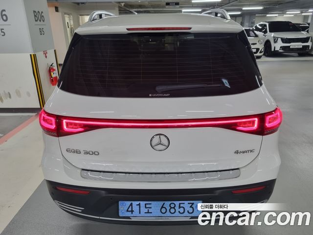 Mercedes-Benz EQB 2024 — photo 4