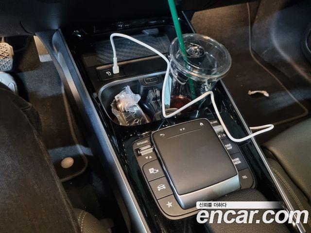 Mercedes-Benz EQB 2024 — photo 11