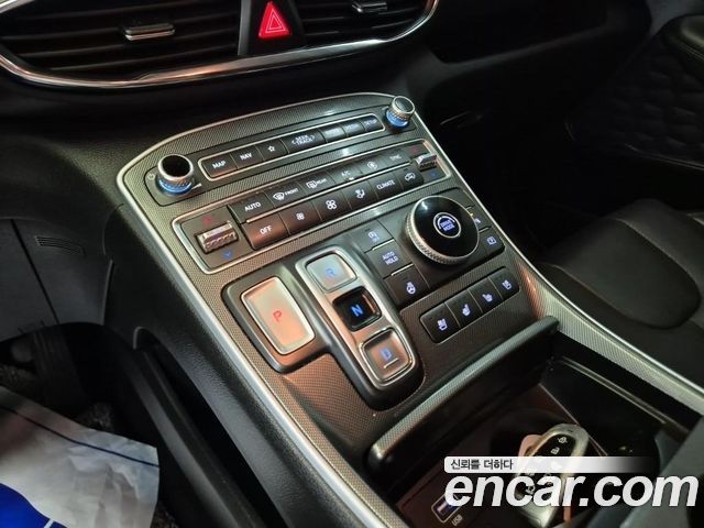 Hyundai Santafe 2022 — photo 8