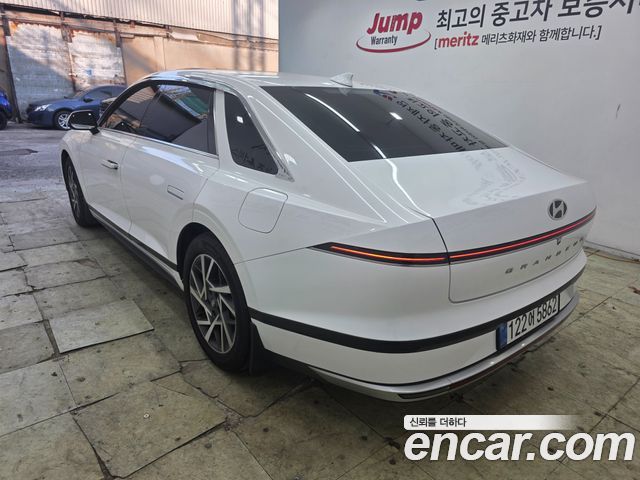 Hyundai Grandeur 2023 — photo 3