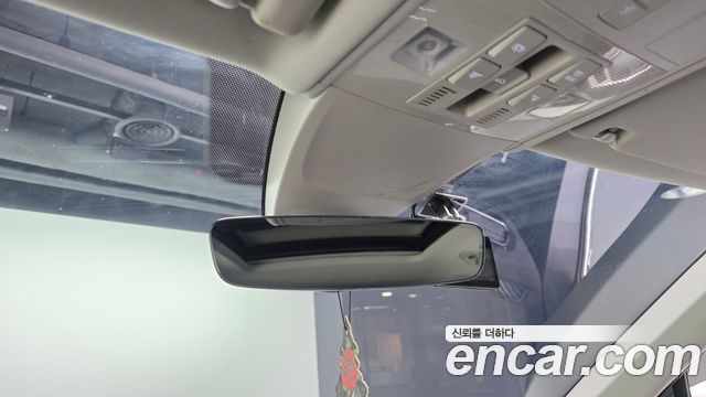 Volkswagen Tiguan 2023 — photo 18