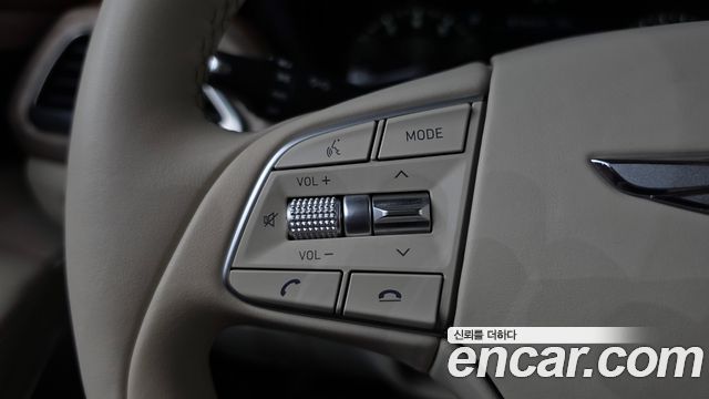 Genesis G90 2020 — photo 23