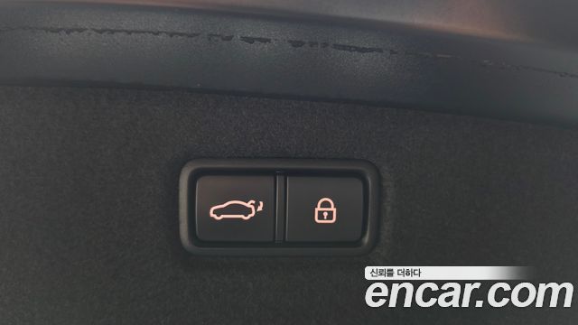 Genesis G90 2020 — photo 25