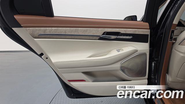 Genesis G90 2020 — photo 15