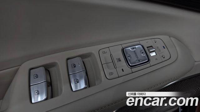 Genesis G90 2020 — photo 29