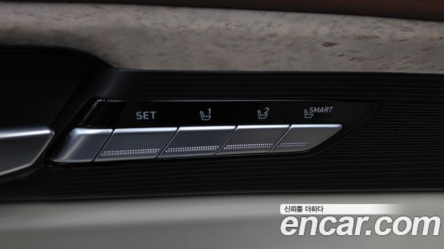 Genesis G90 2020 — photo 30