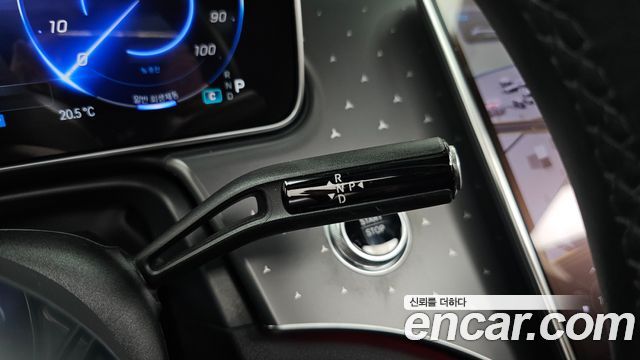 Mercedes-Benz EQE 2023 — photo 12