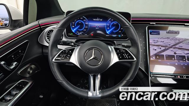 Mercedes-Benz EQE 2023 — photo 19