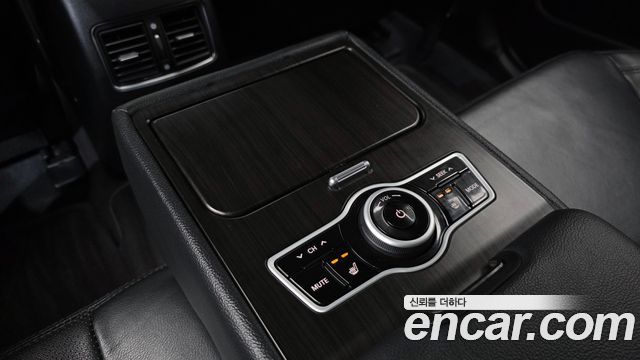 Kia K7 2013 — photo 18
