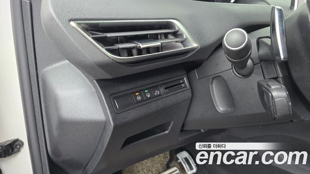 Peugeot 3008 2022 — photo 26