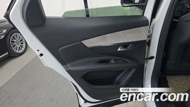 Peugeot 3008 2022 — photo 15