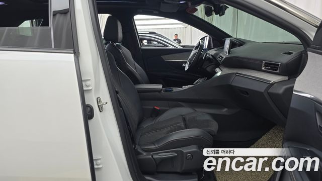 Peugeot 3008 2022 — photo 16