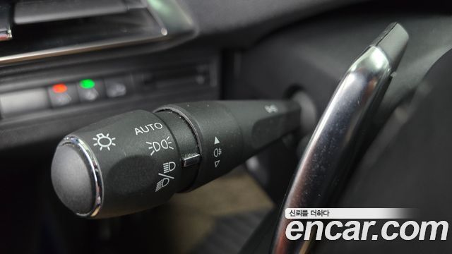 Peugeot 3008 2022 — photo 27