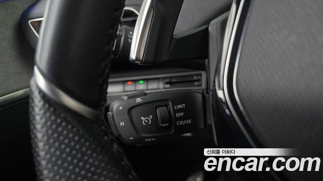 Peugeot 3008 2022 — photo 28