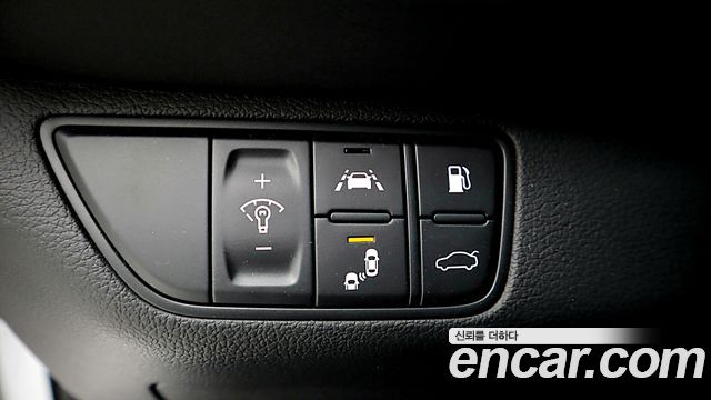 Genesis G70 2019 — photo 8