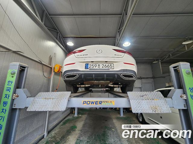 Mercedes-Benz CLA-Class 2023 — photo 2