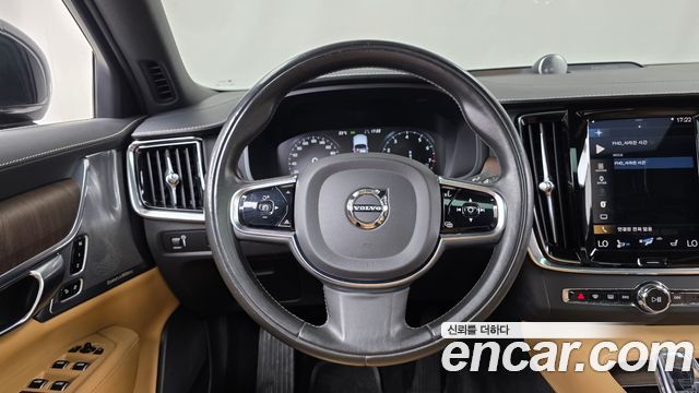 Volvo S90 2021 — photo 18