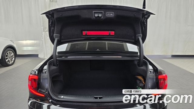 Volvo S90 2021 — photo 26