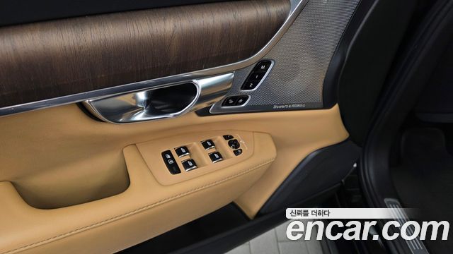 Volvo S90 2021 — photo 27