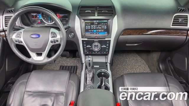 Ford Explorer 2015 — photo 7