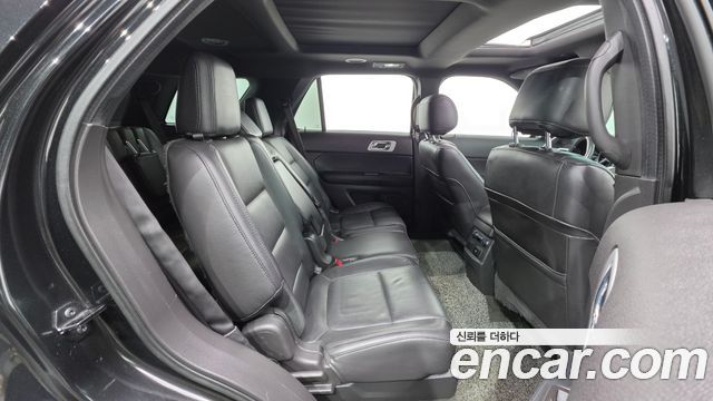 Ford Explorer 2015 — photo 19
