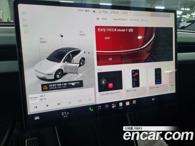 Tesla Model Y 2025 — photo 10