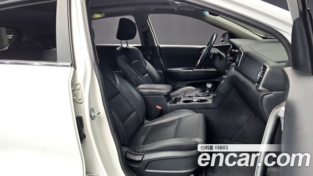 Kia Sportage 2016 — photo 11