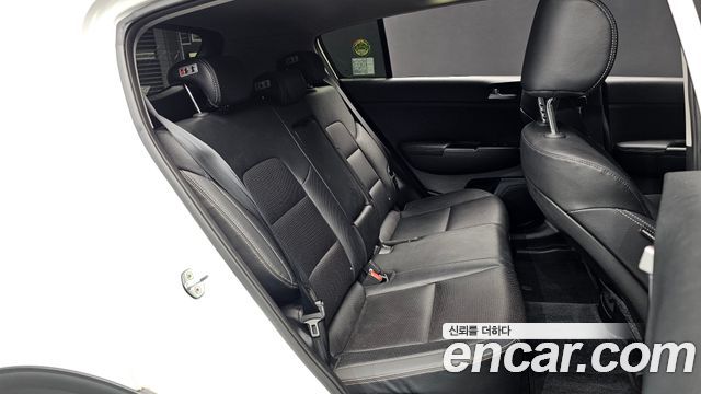 Kia Sportage 2016 — photo 12