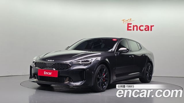 Kia Stinger 2022 — photo 1
