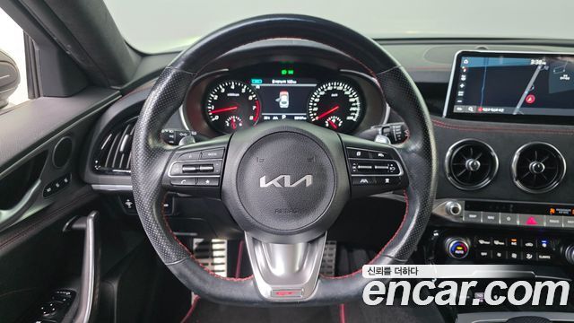 Kia Stinger 2022 — photo 19