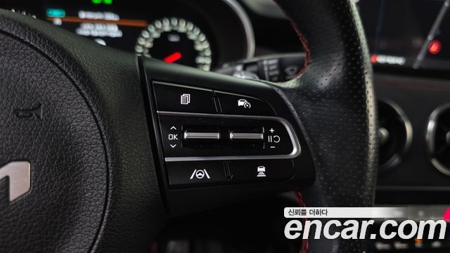 Kia Stinger 2022 — photo 32