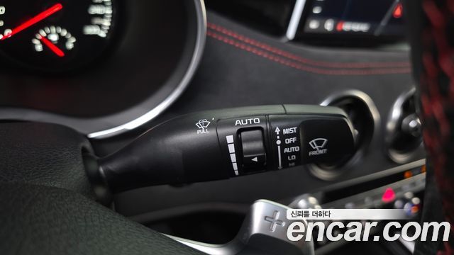 Kia Stinger 2022 — photo 34