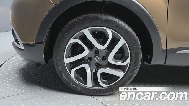 Renault Korea QM3 2016 — photo 5