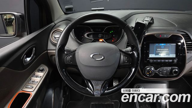 Renault Korea QM3 2016 — photo 13